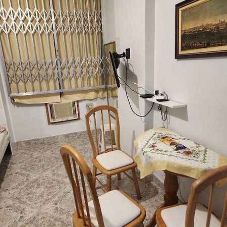 Conjugado Bem Localizado Em Copacabana Рио де Жанейро Екстериор снимка